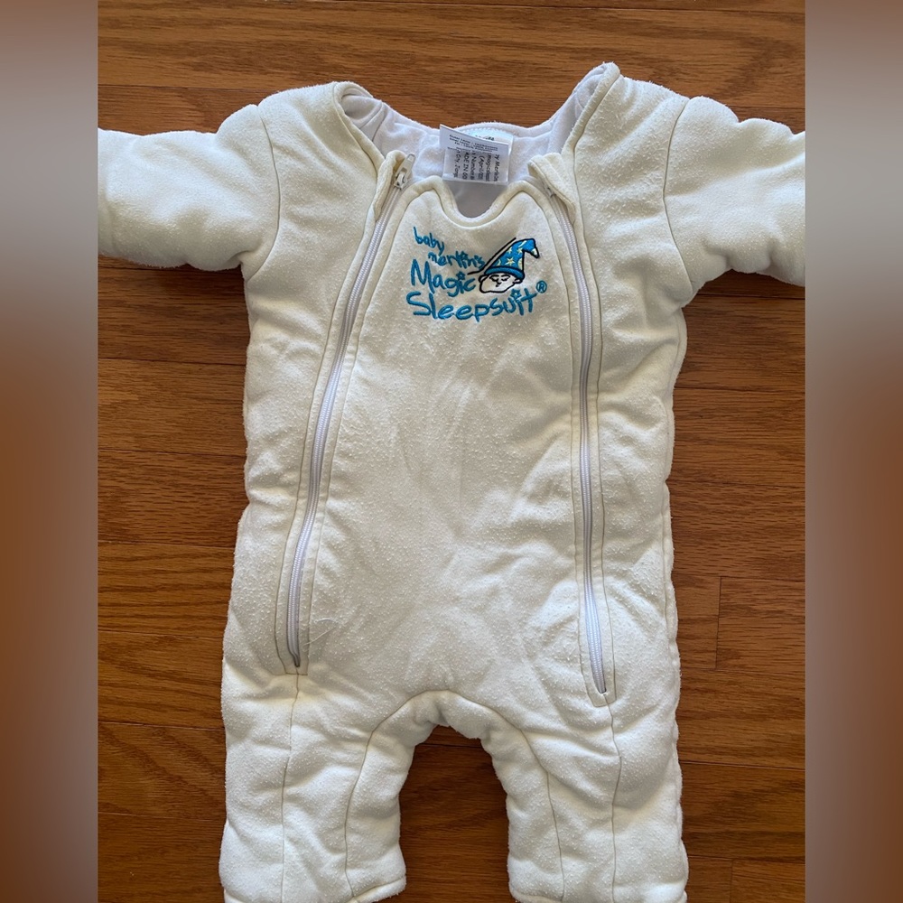 Magic Merlin cotton sleep suit. Size small